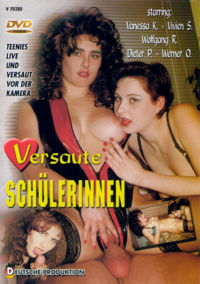 Versaute Schuelerinnen